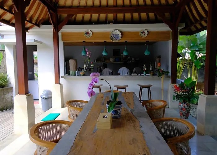 Puri Andong 4*
