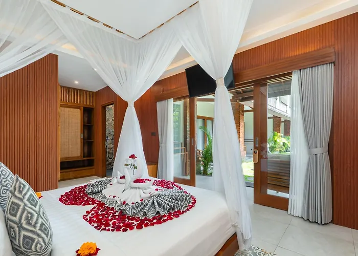 ホテル Puri Andong 4*